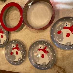 Crate & Barrel Plates polar bear set of 4 like New with box Christmas winter